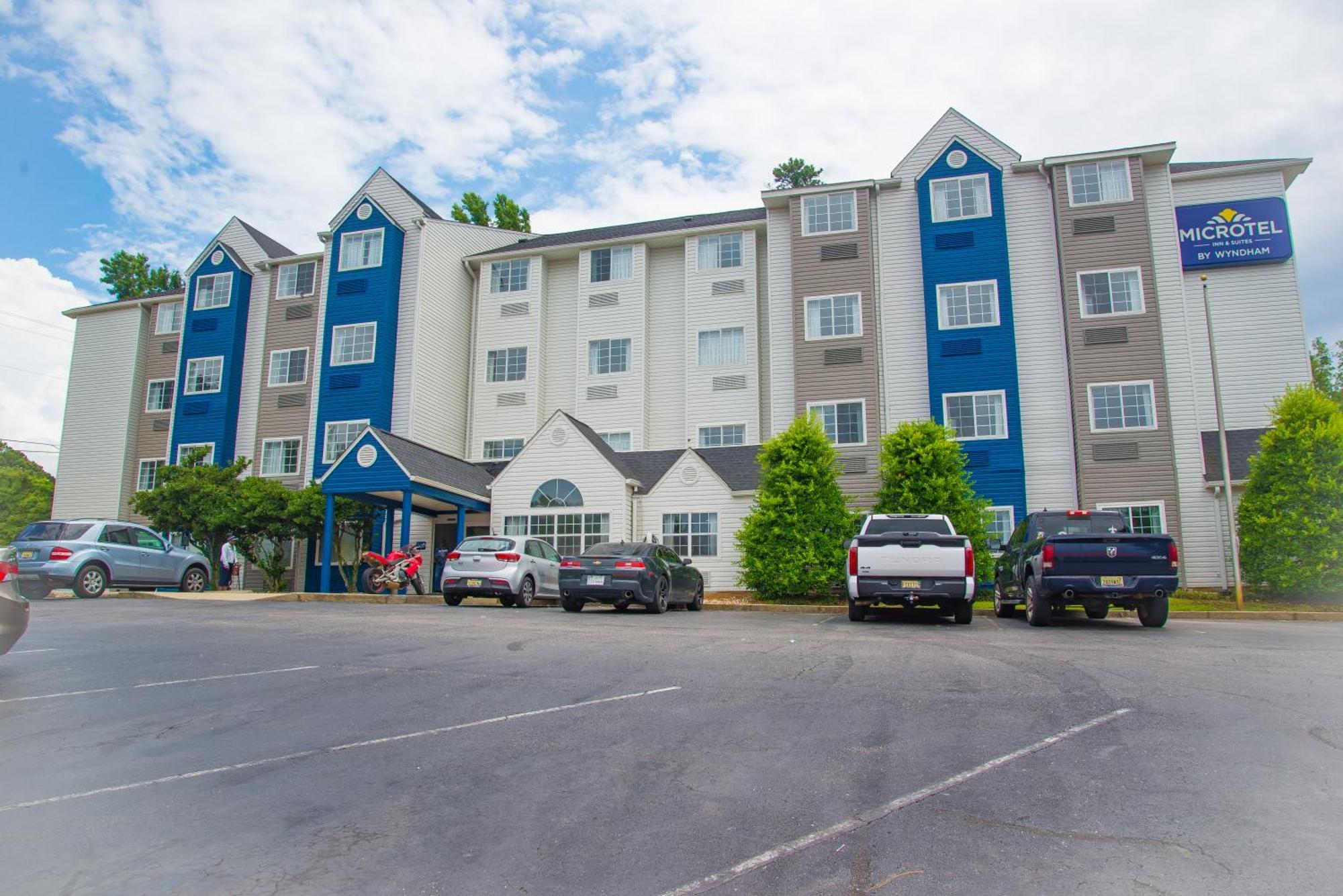 Microtel Inn & Suites By Wyndham Дафні Екстер'єр фото